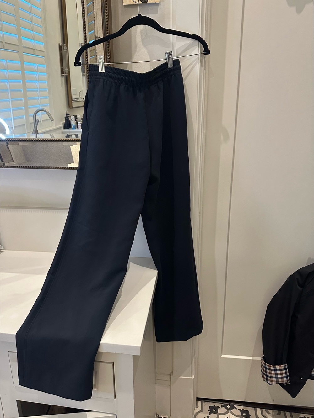 Aritzia Thesis Pant Crepette Size XXS in color DarkNight Navy NWOT With Pockets! - Picture 6 of 8